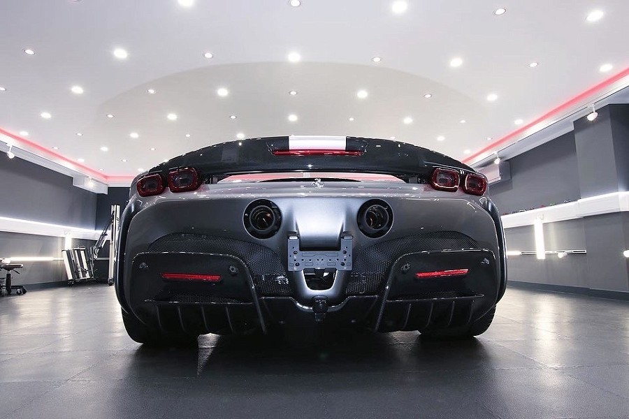 Ferrari SF90 Spider Rear